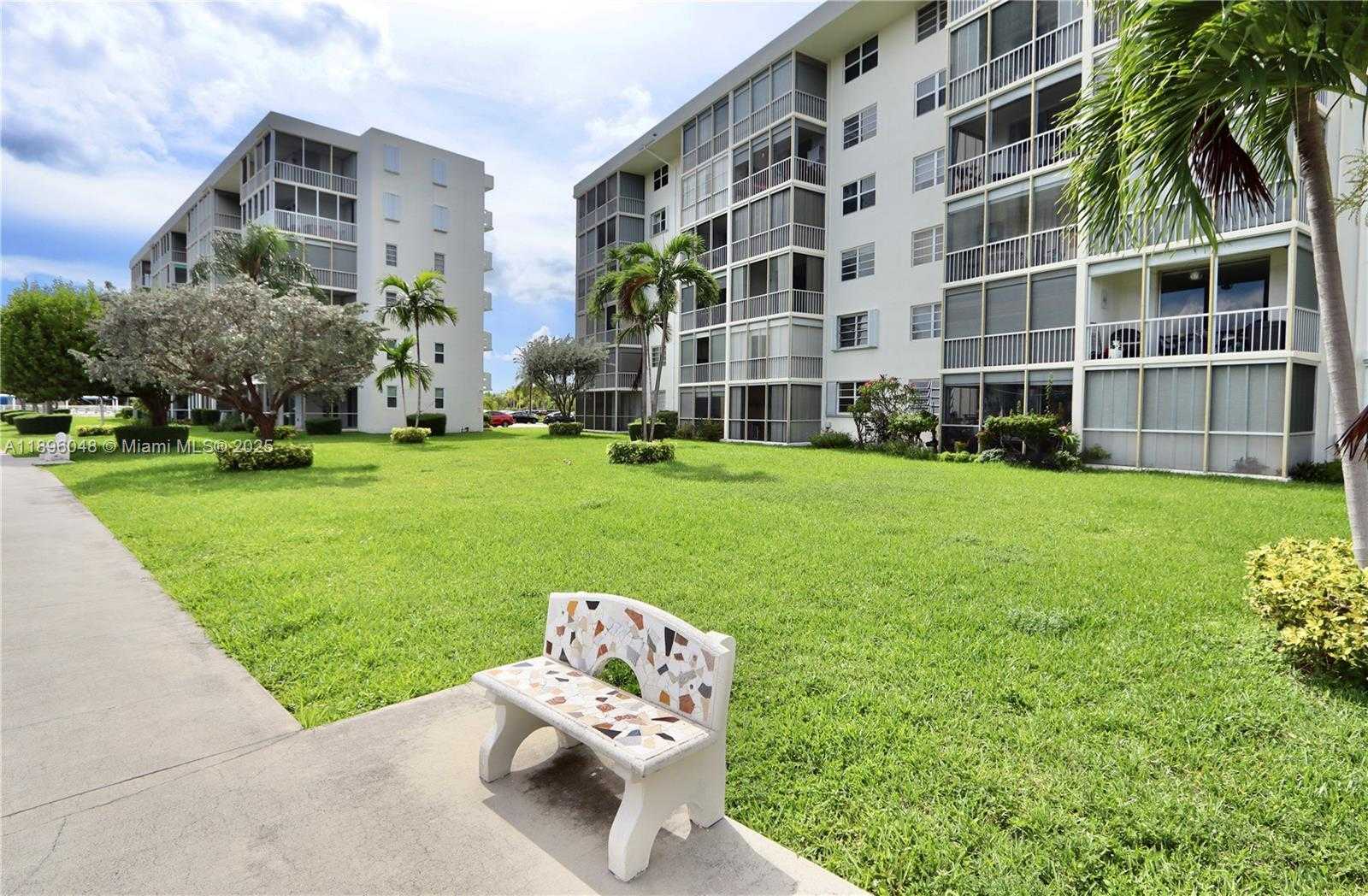 Small Image of 3020 MARCOS DR #S208, Aventura Number 33