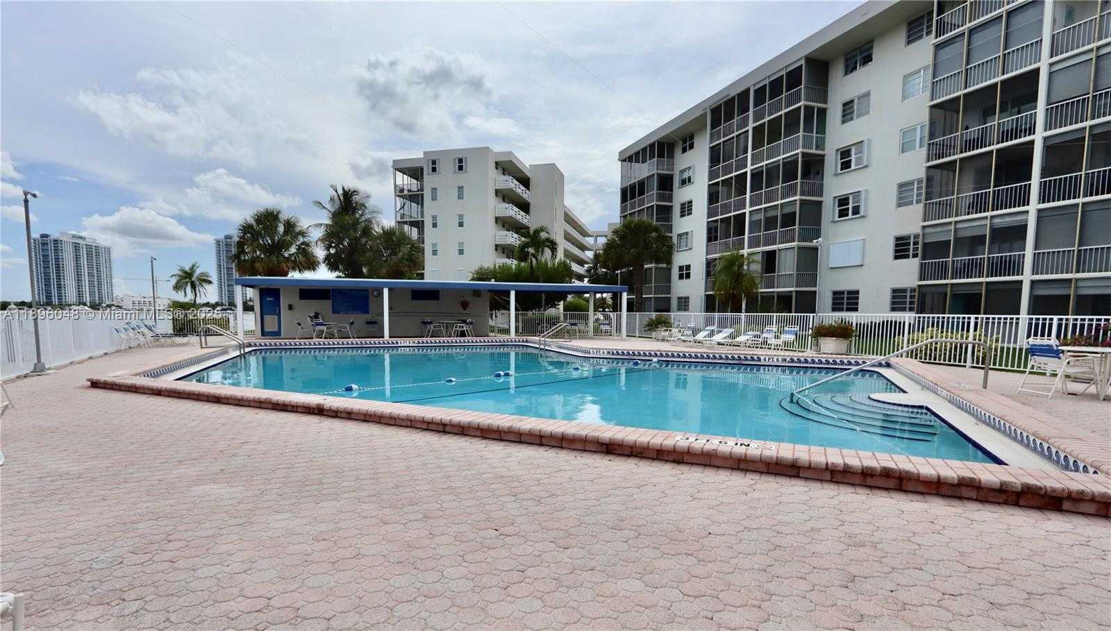 Small Image of 3020 MARCOS DR #S208, Aventura Number 38