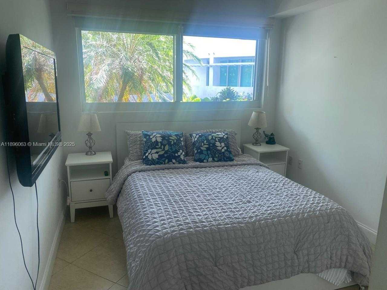 Small Image of 6580 INDIAN CREEK DR #206, Miami Beach Number 14