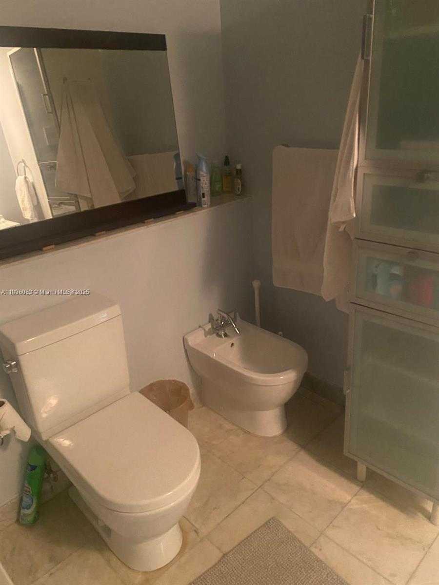 Small Image of 6580 INDIAN CREEK DR #206, Miami Beach Number 27