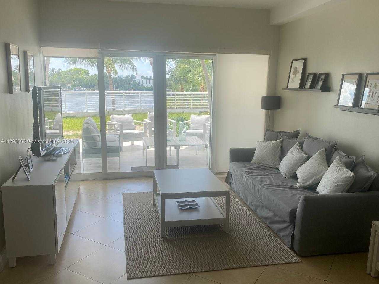 Small Image of 6580 INDIAN CREEK DR #206, Miami Beach Number 4