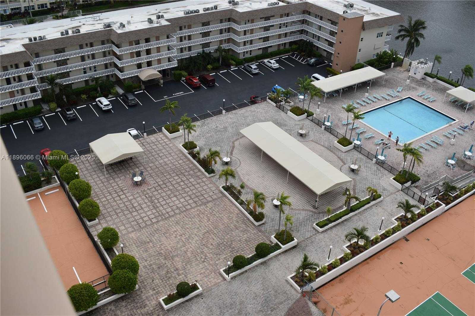Small Image of 1865 SOUTH OCEAN DR #14N, Hallandale Beach Number 47