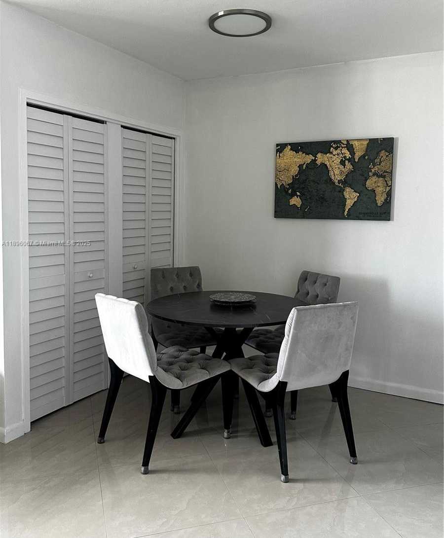 Small Image of 1200 WEST AVE #914, Miami Beach Number 19