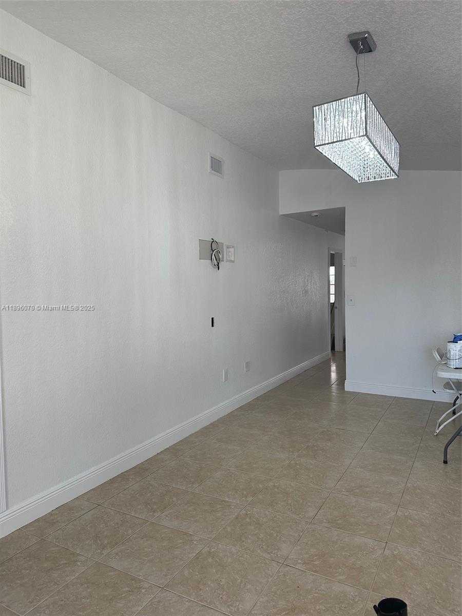 Small Image of 6500 WEST 25TH LN, Hialeah Number 6