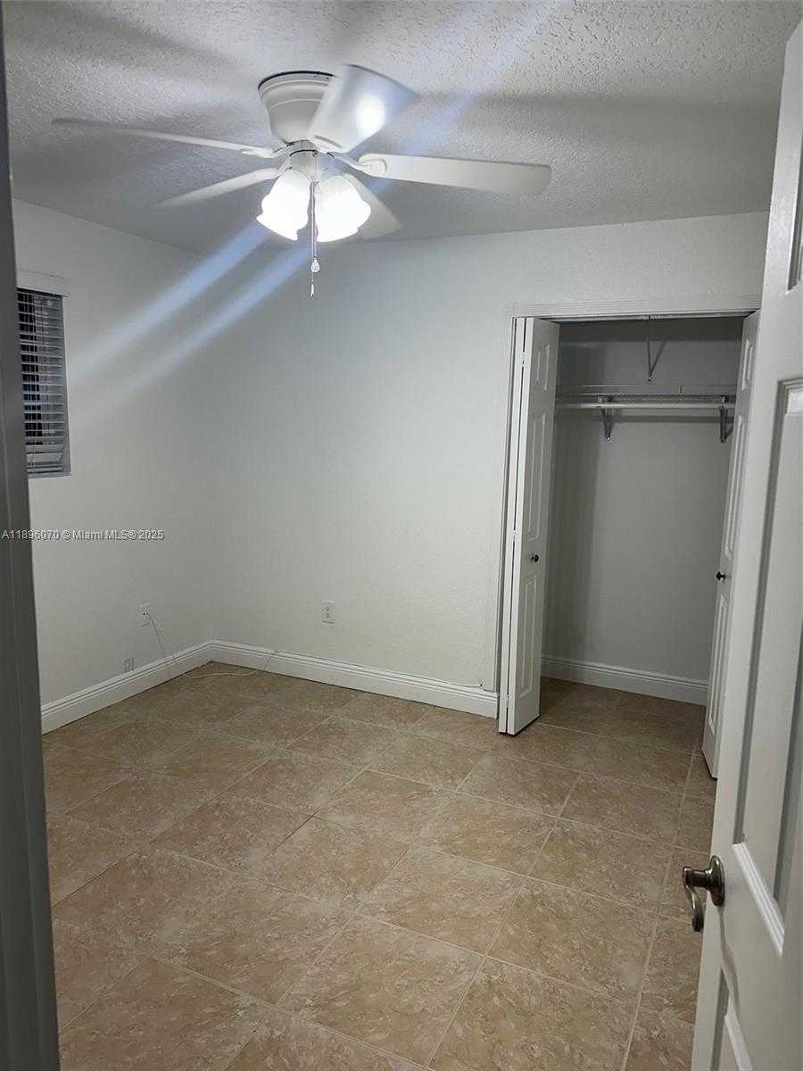 Small Image of 6500 WEST 25TH LN, Hialeah Number 8