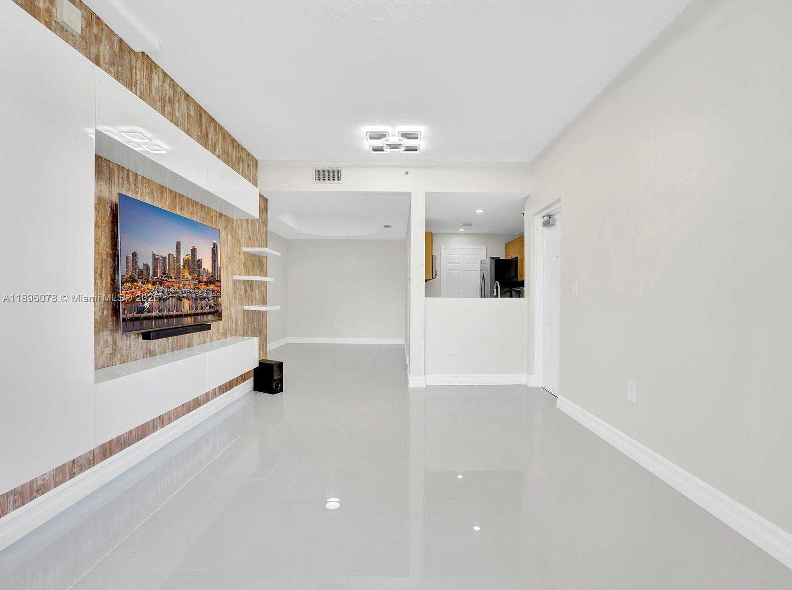 Small Image of 6420 NORTH WEST 114TH AVE #1325, Doral Number 2