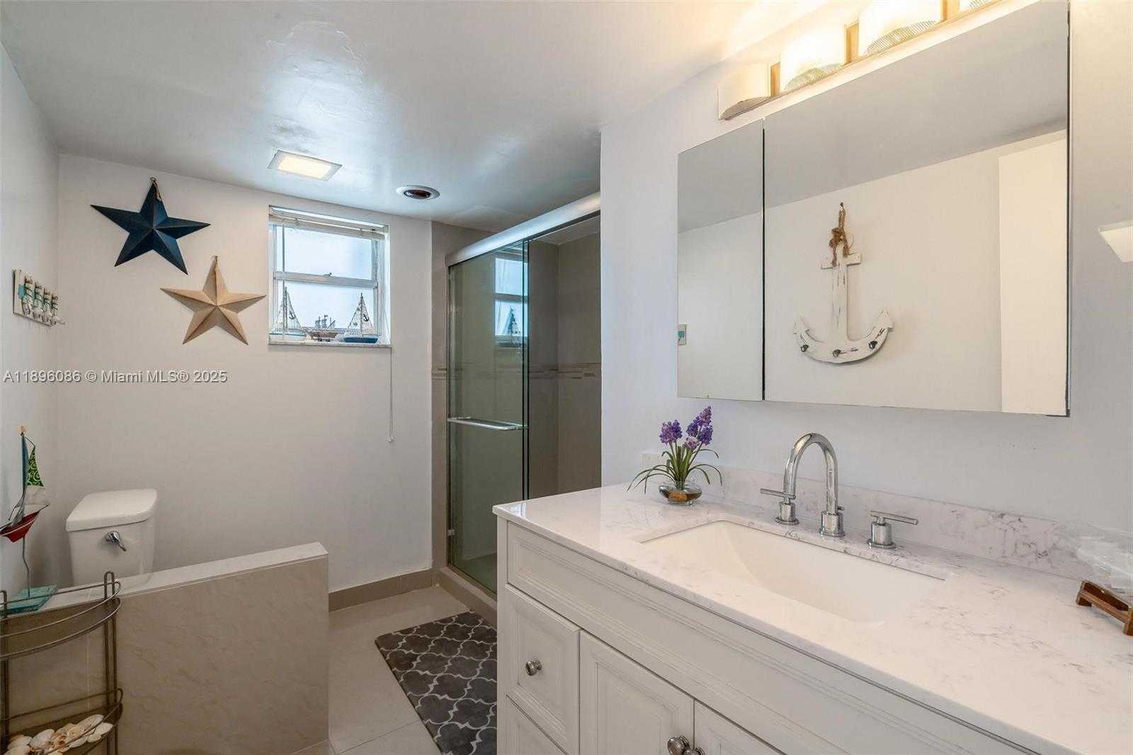 Imagen de Pequeño Objeto