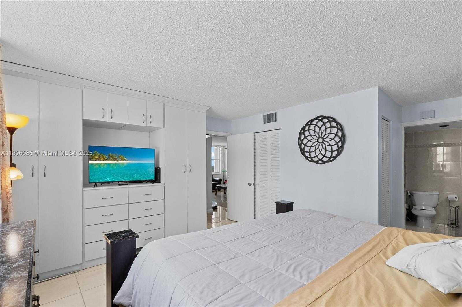 Imagen de Pequeño Objeto