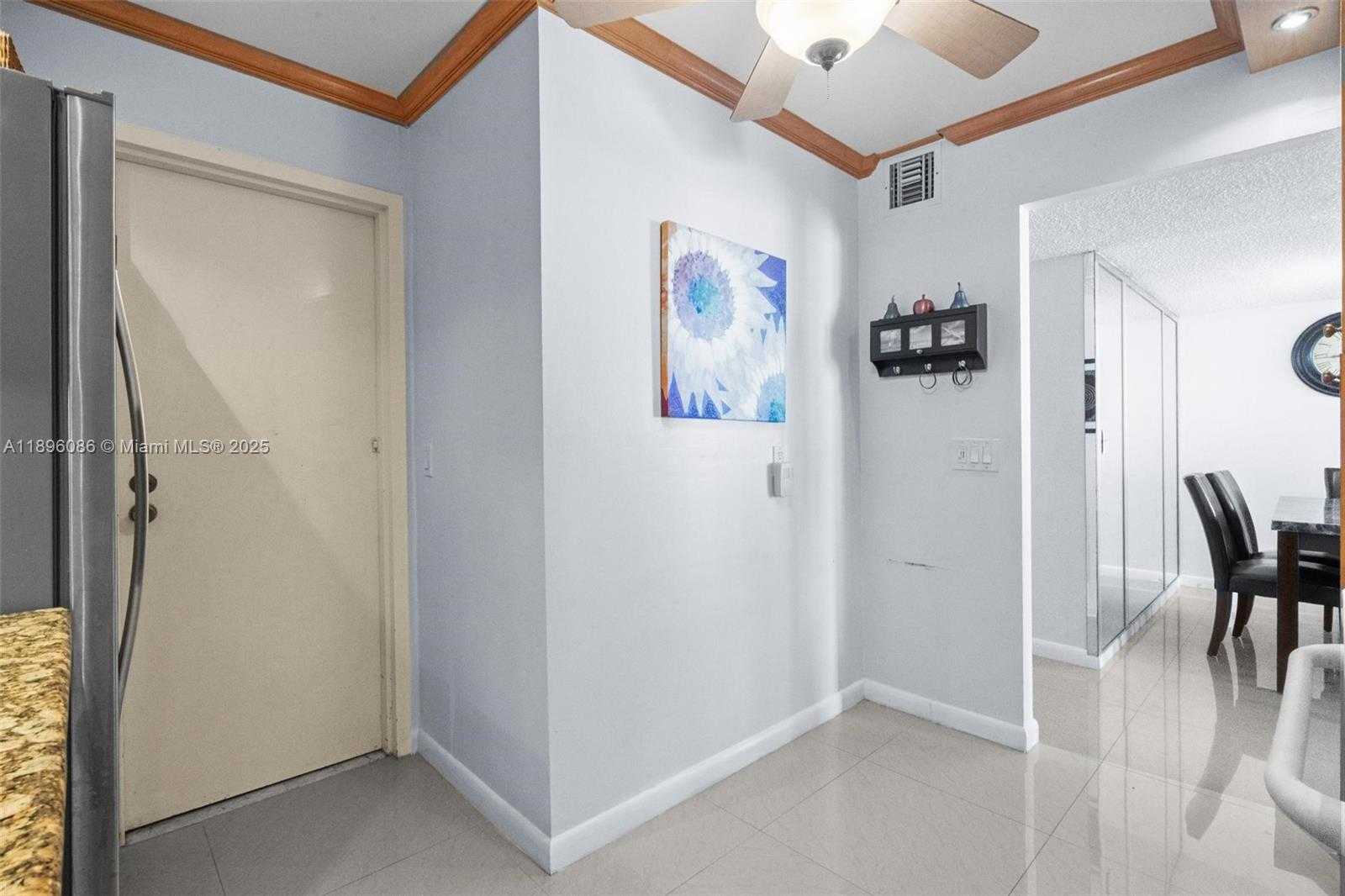 Imagen de Pequeño Objeto