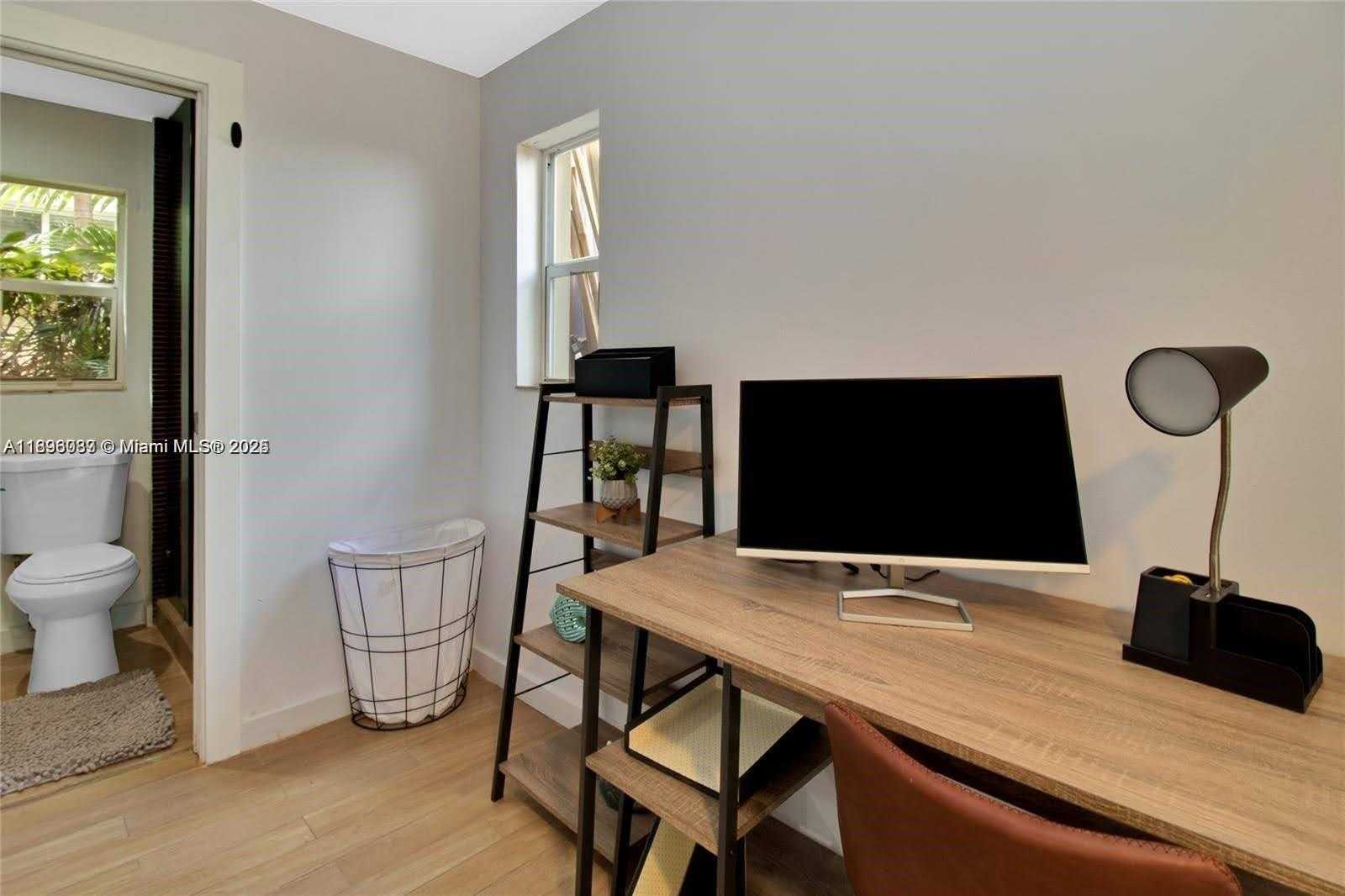 Small Image of 833 WEST 39TH ST #5, Miami Beach Number 9