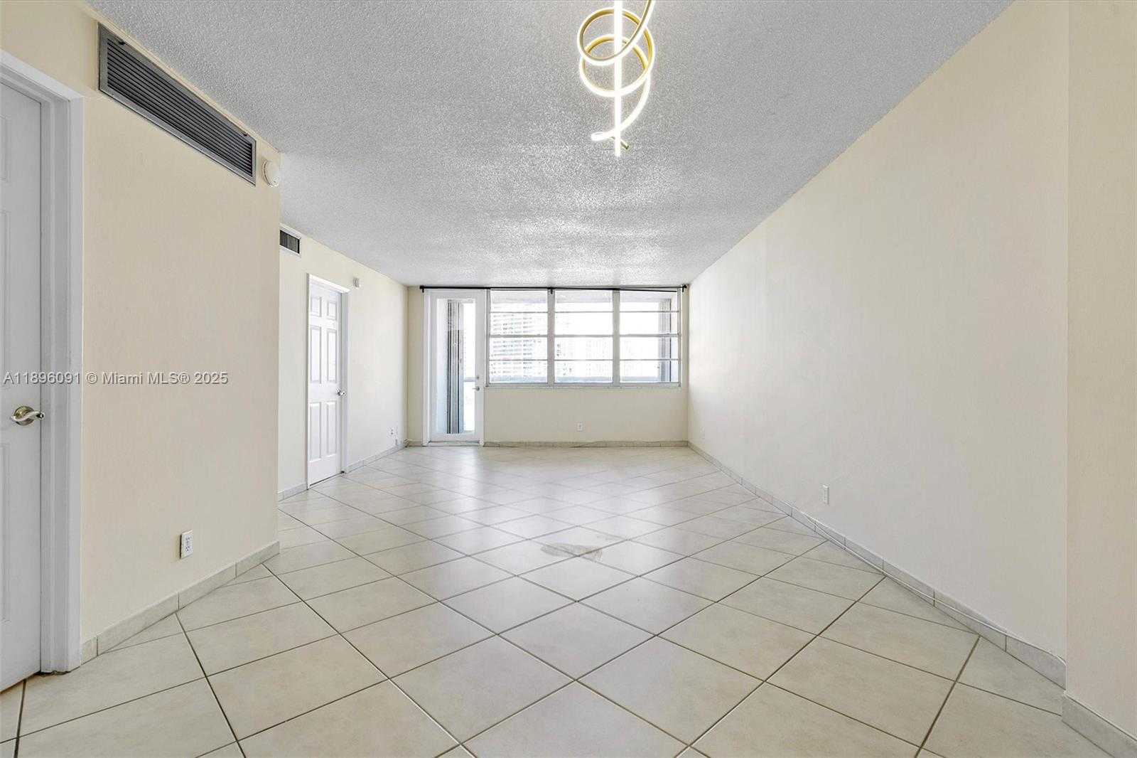 Small Image of 6770 INDIAN CREEK DR #8R, Miami Beach Number 4