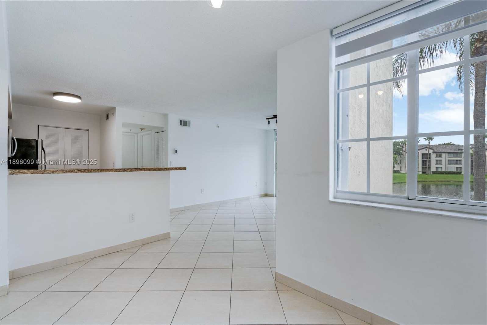 Small Image of 4350 NORTH WEST 107TH AVE #204, Doral Number 11