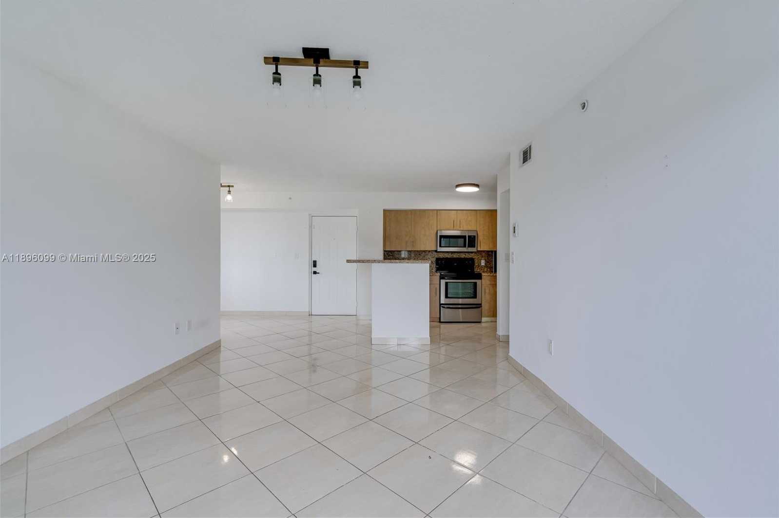 Small Image of 4350 NORTH WEST 107TH AVE #204, Doral Number 9