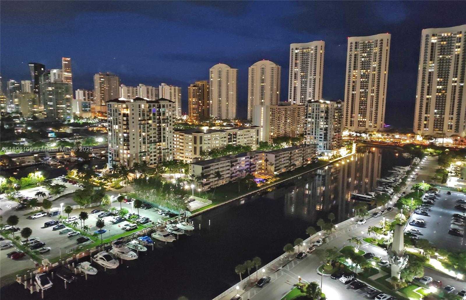 Small Image of 500 BAYVIEW DR #2127, Sunny Isles Beach Number 14