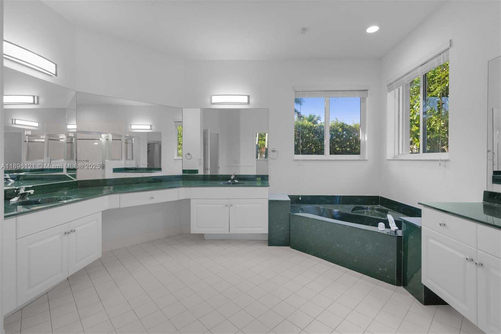 Small Image of 8464 SOUTH WEST 138TH ST, Palmetto Bay Number 25