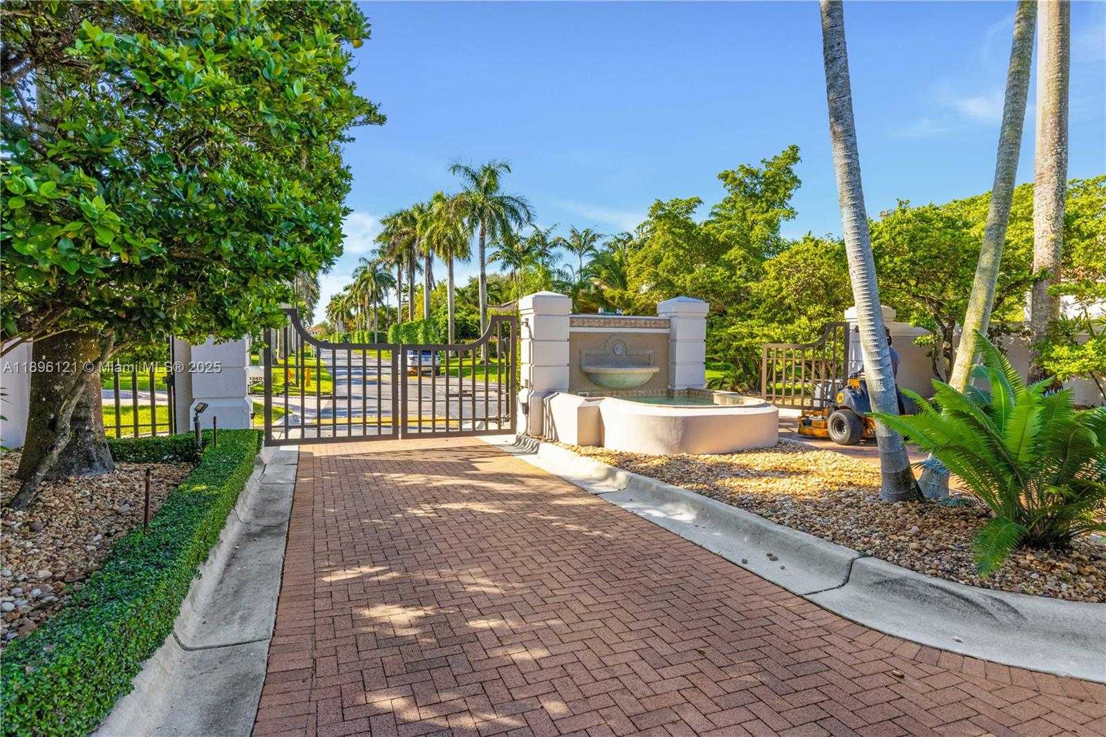 Small Image of 8464 SOUTH WEST 138TH ST, Palmetto Bay Number 57