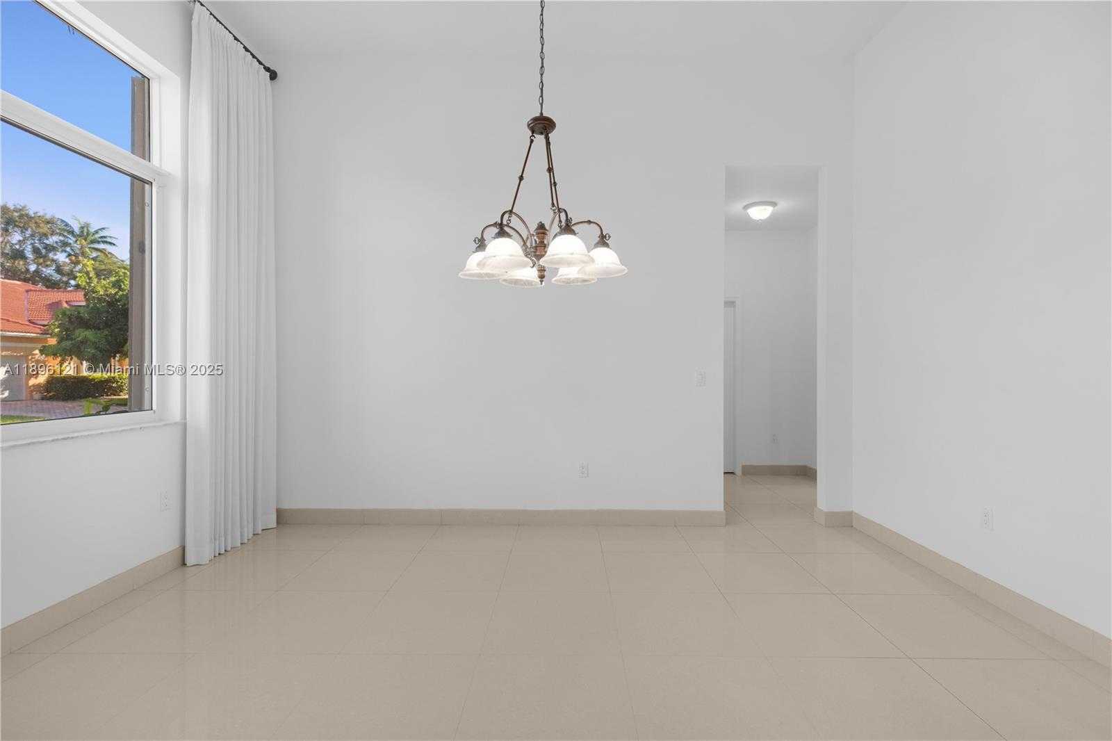 Small Image of 8464 SOUTH WEST 138TH ST, Palmetto Bay Number 7