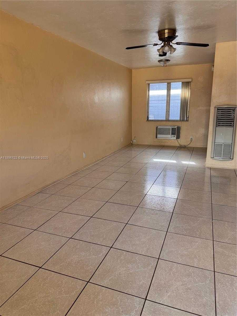 Small Image of Hollywood Number 2