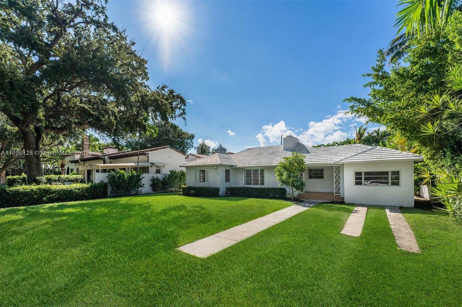 Small Image of 520 WEST 51ST TER, Miami Beach Number 2