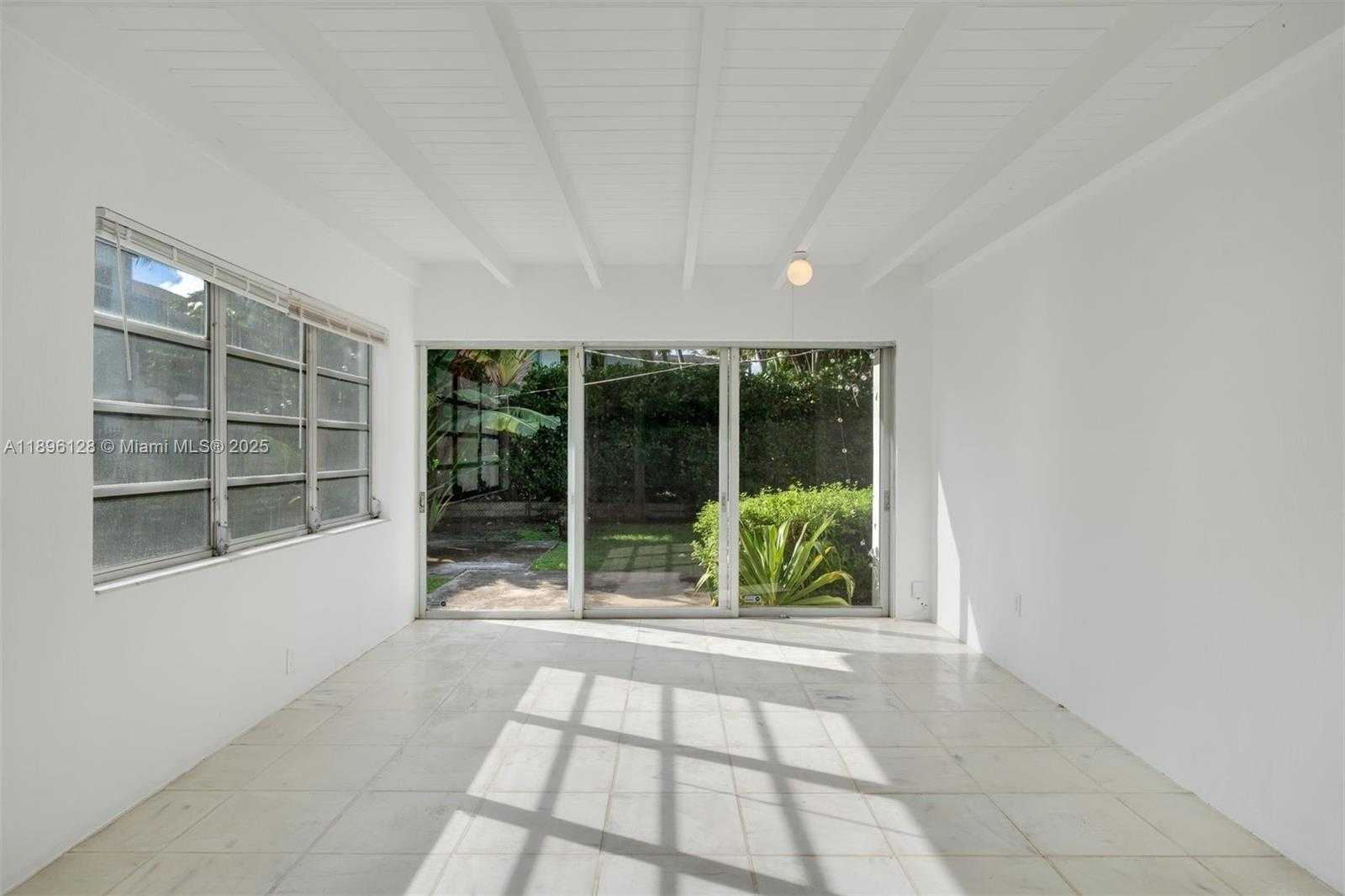 Small Image of 520 WEST 51ST TER, Miami Beach Number 26