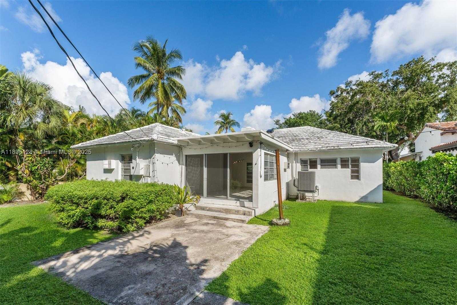 Small Image of 520 WEST 51ST TER, Miami Beach Number 28