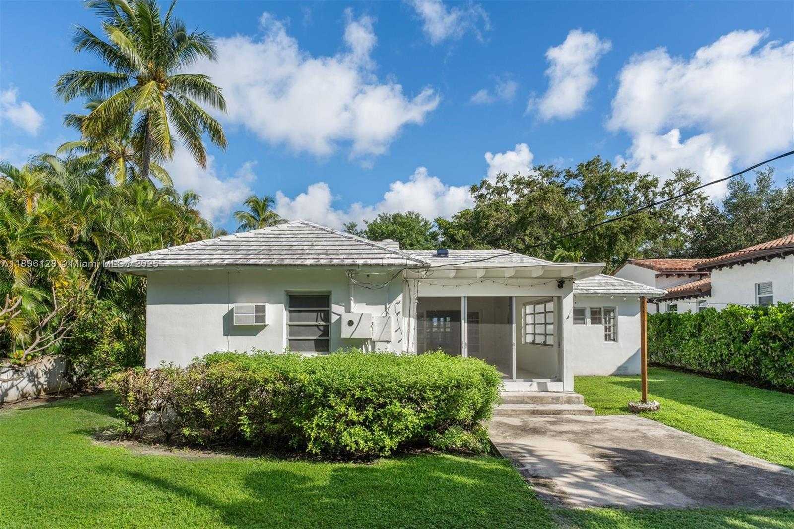 Small Image of 520 WEST 51ST TER, Miami Beach Number 29
