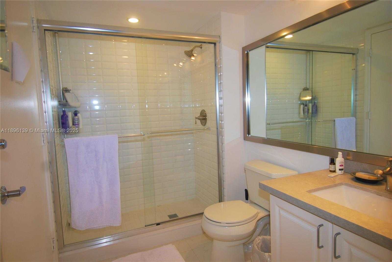 Small Image of 90 ALTON RD #2611, Miami Beach Number 6