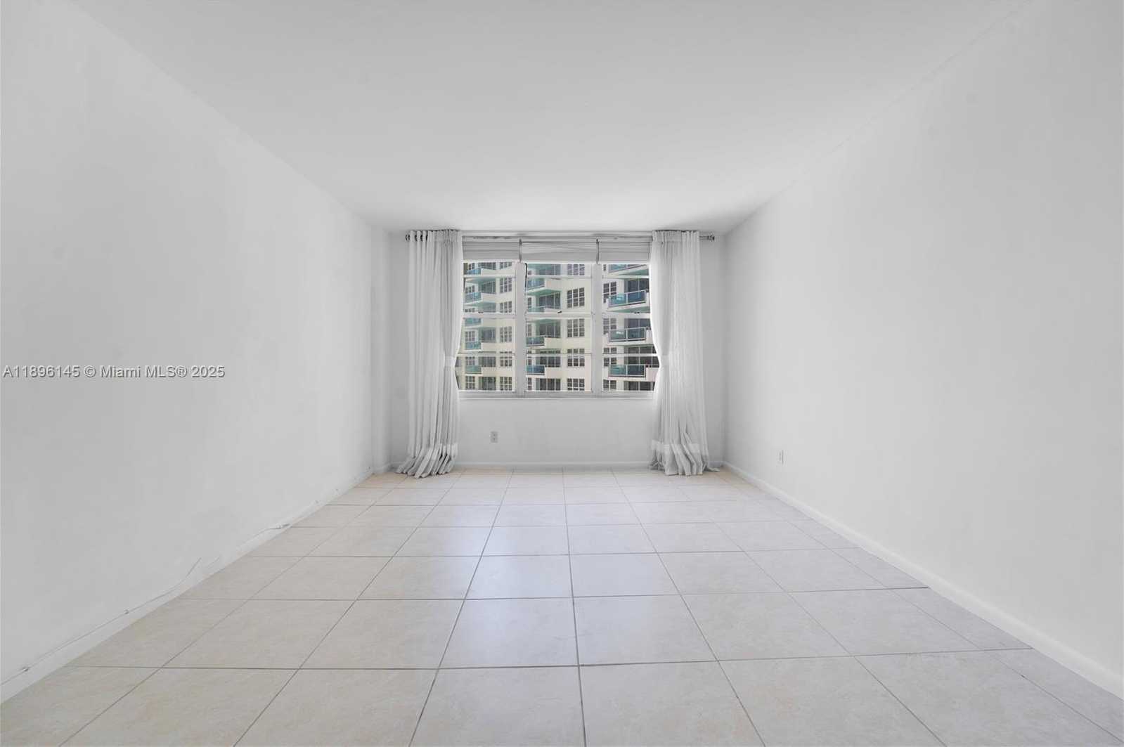 Small Image of 5151 COLLINS AVE #925, Miami Beach Number 15