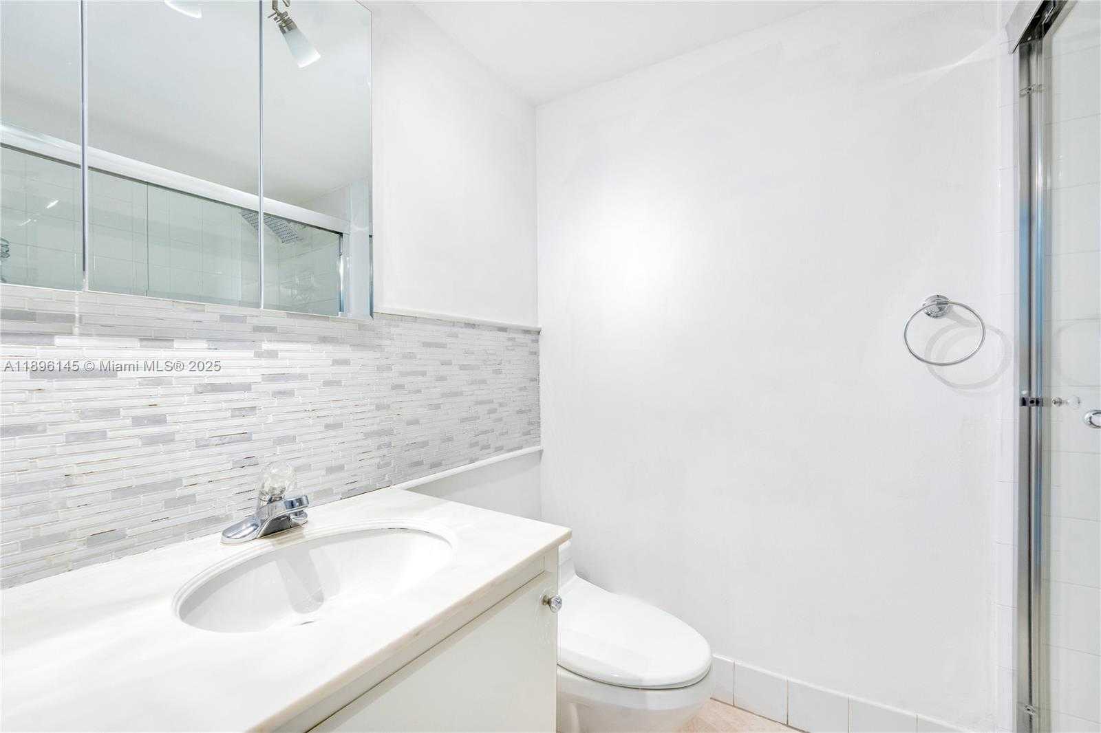 Small Image of 5151 COLLINS AVE #925, Miami Beach Number 16