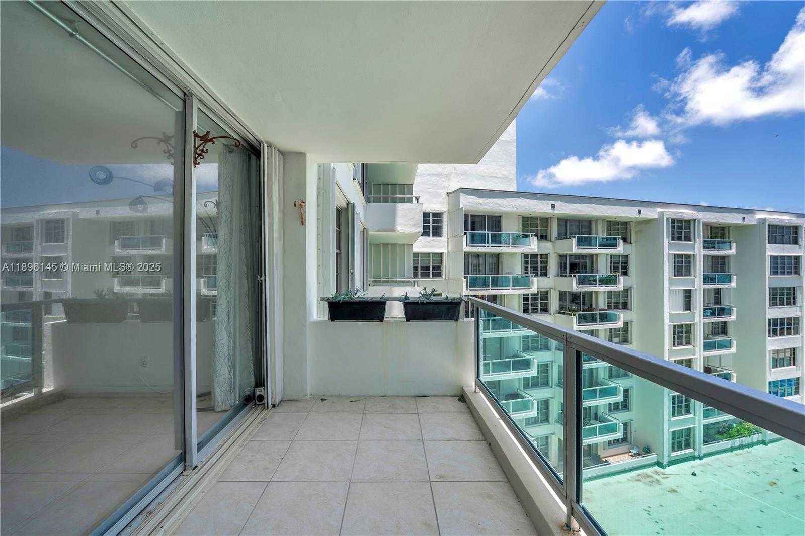 Small Image of 5151 COLLINS AVE #925, Miami Beach Number 6