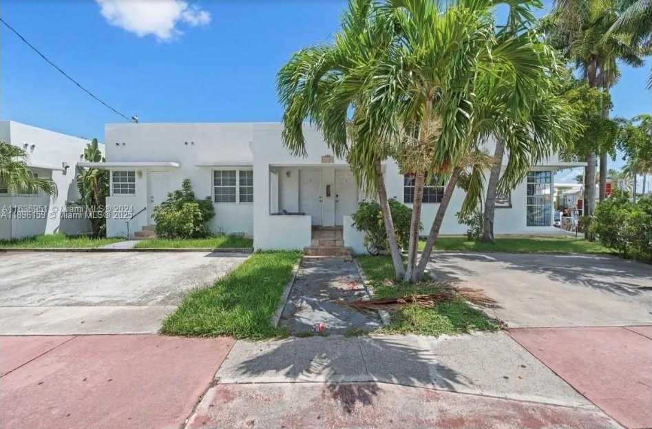 Small Image of 2101 BAY DR #2, Miami Beach Number 22