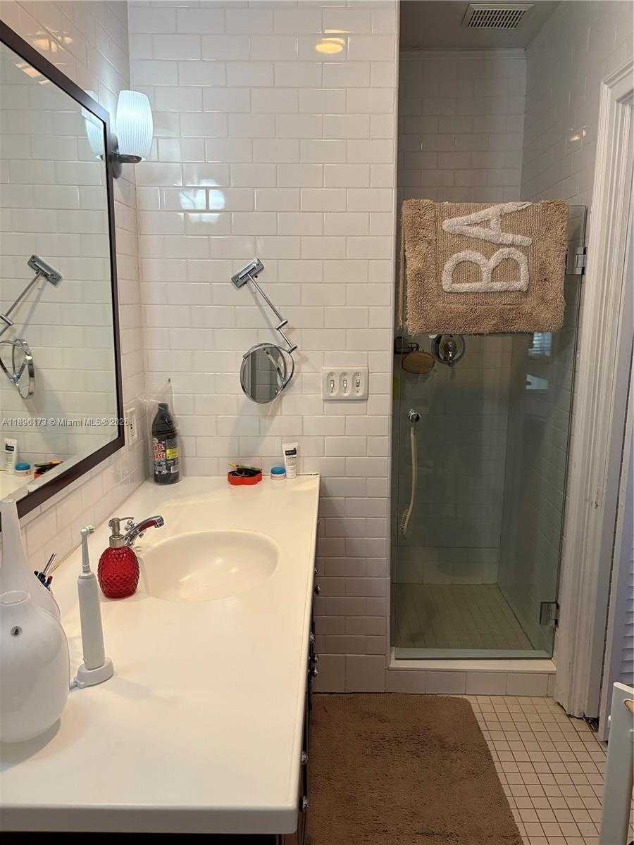 Small Image of 1710 SEGOVIA ST, Coral Gables Number 21