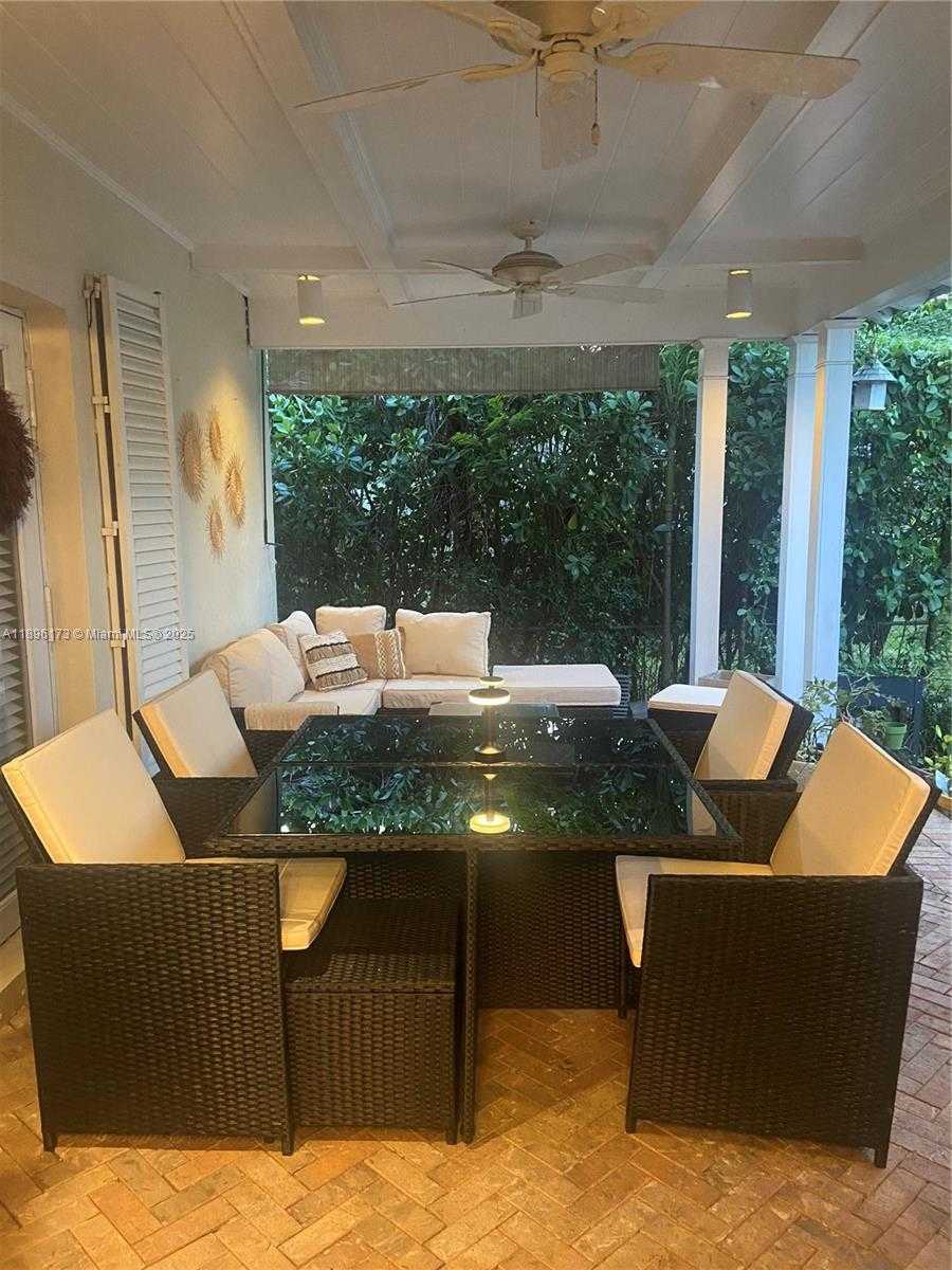Small Image of 1710 SEGOVIA ST, Coral Gables Number 26