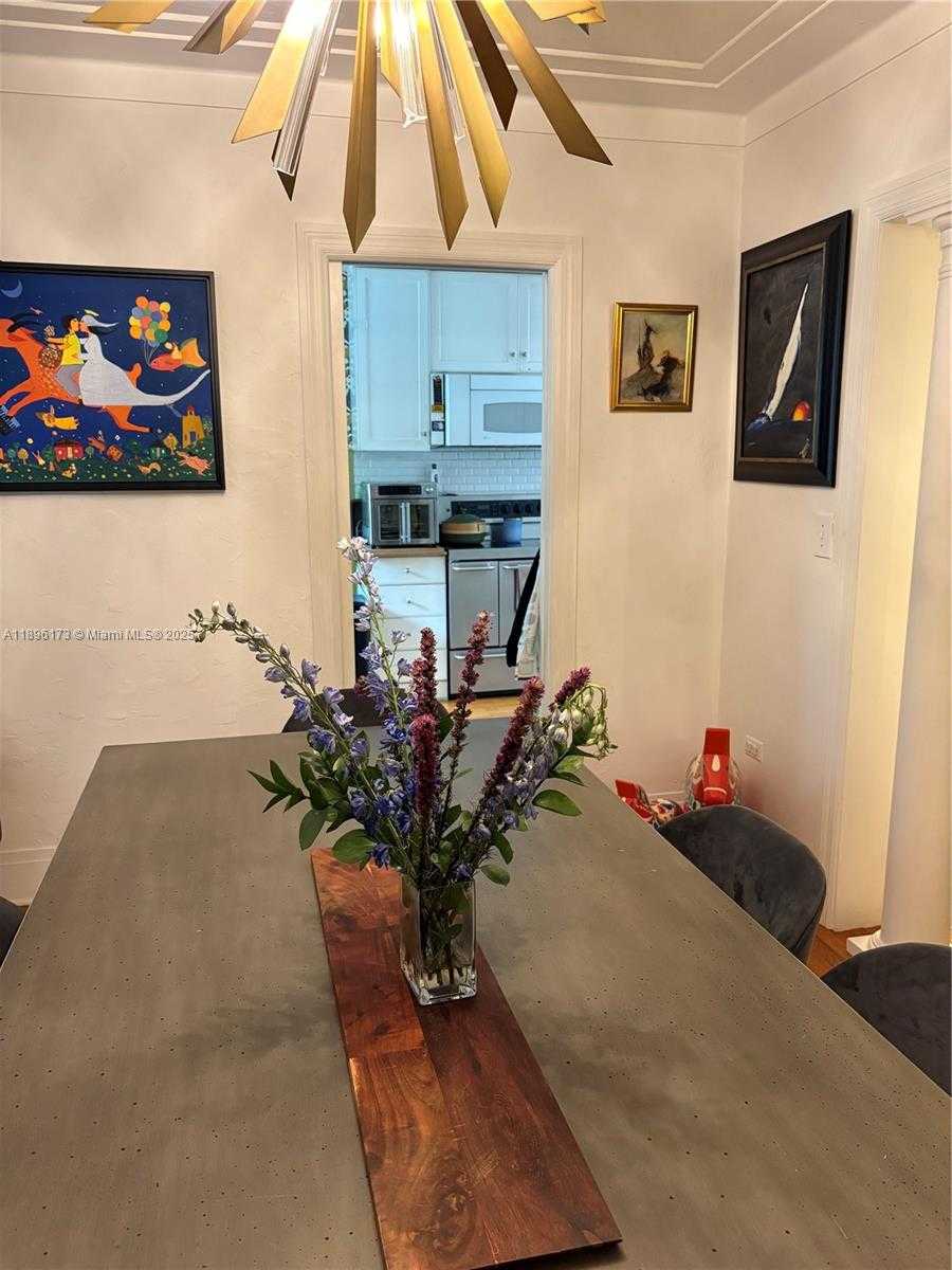 Small Image of 1710 SEGOVIA ST, Coral Gables Number 7