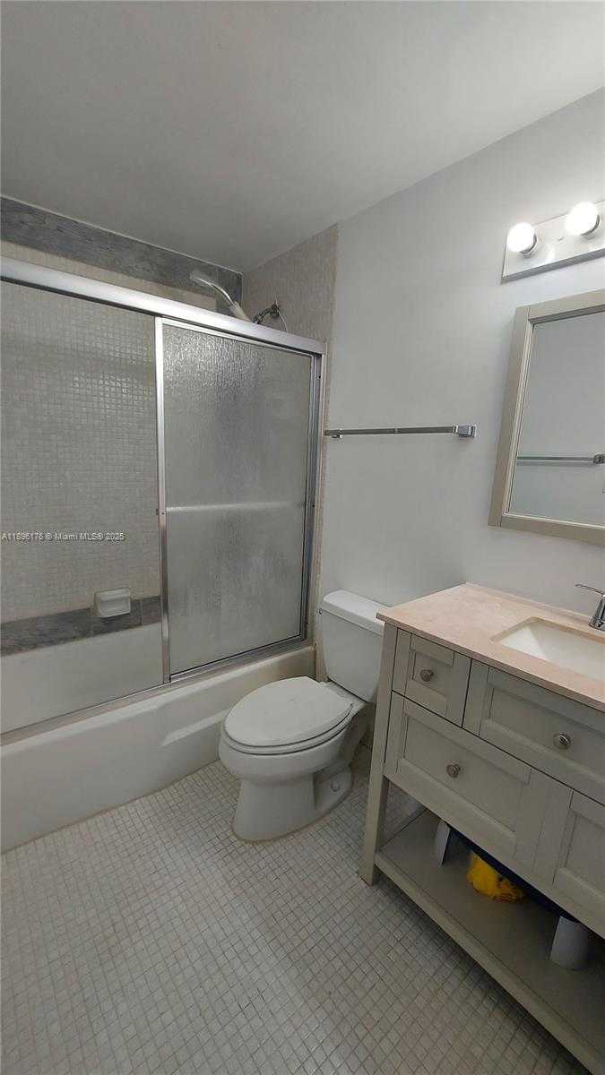 Small Image of 825 SOUTH EAST BRICKELL BAY DR #443, Miami Number 13