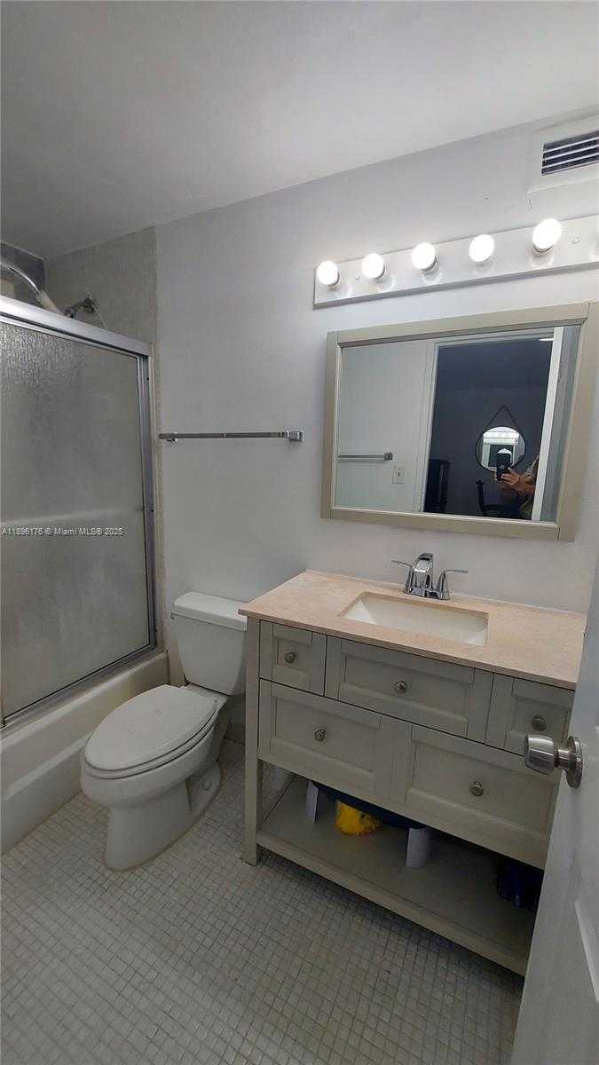 Small Image of 825 SOUTH EAST BRICKELL BAY DR #443, Miami Number 16
