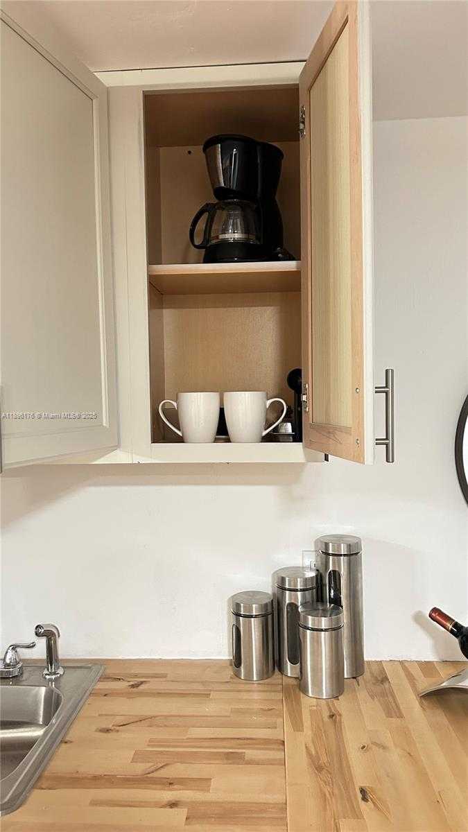 Small Image of 825 SOUTH EAST BRICKELL BAY DR #443, Miami Number 19