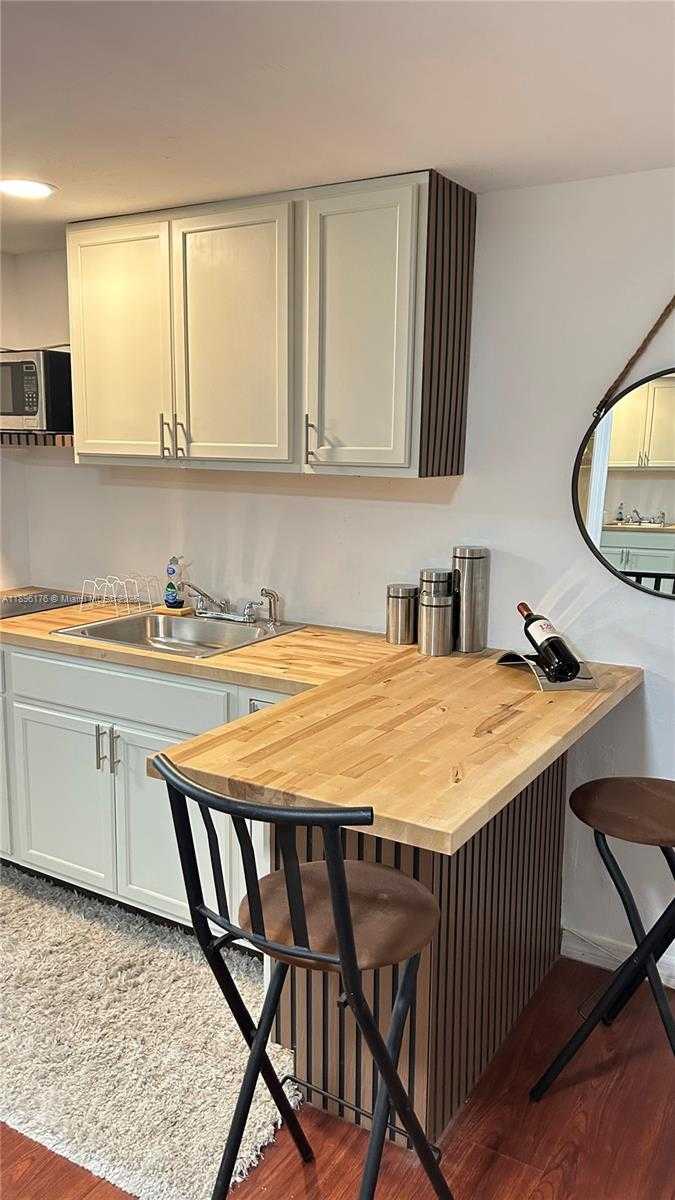 Small Image of 825 SOUTH EAST BRICKELL BAY DR #443, Miami Number 24