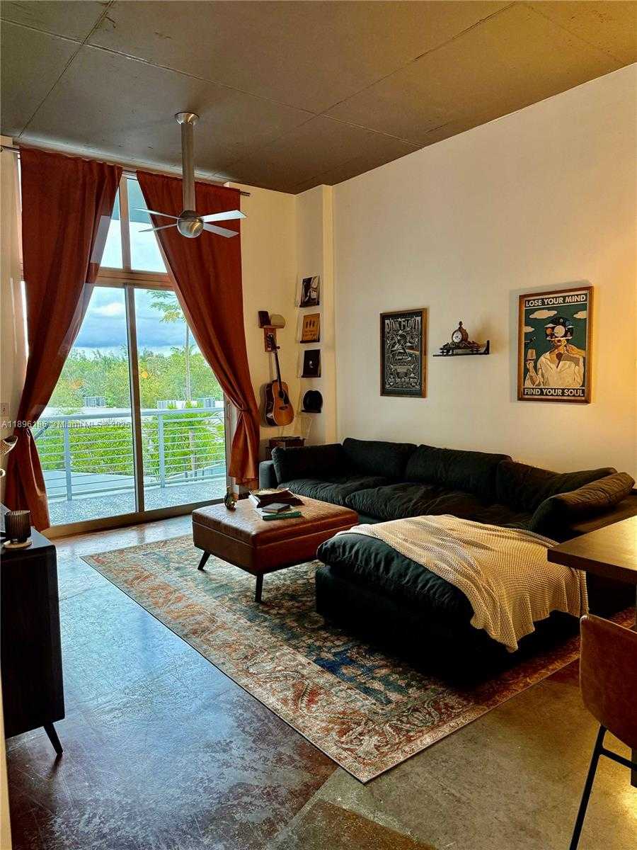 Small Image of 2001 MERIDIAN AVE #417, Miami Beach Number 13