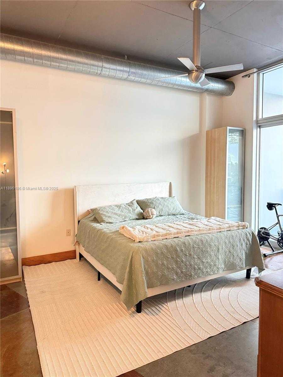 Small Image of 2001 MERIDIAN AVE #417, Miami Beach Number 6