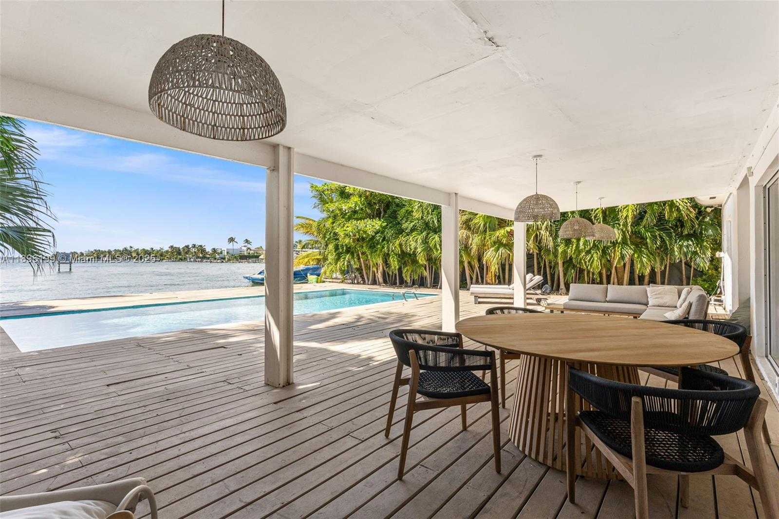 Small Image of 8220 HAWTHORNE AVE, Miami Beach Number 34