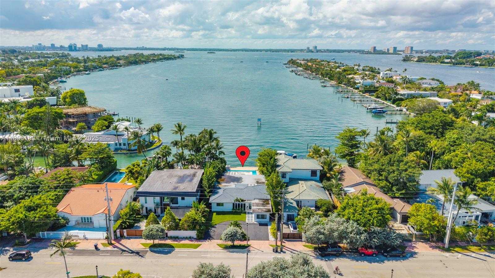 Small Image of 8220 HAWTHORNE AVE, Miami Beach Number 35