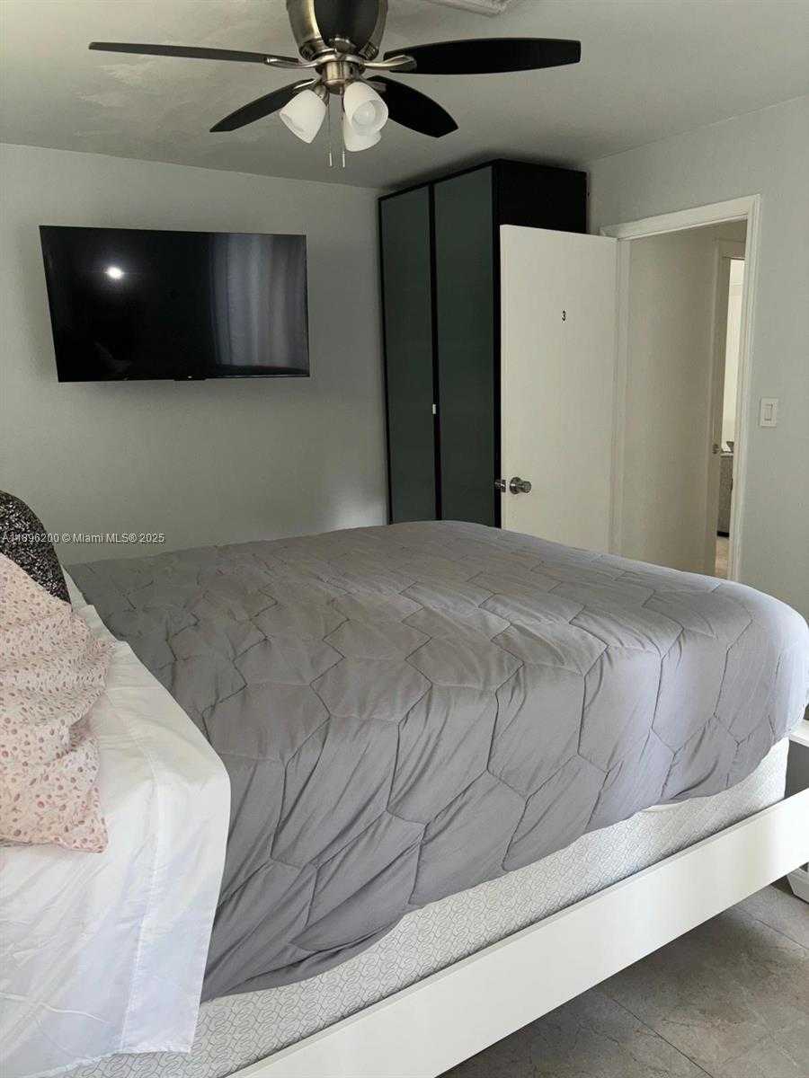 Small Image of 690 NORTH WEST 68TH AVE, Plantation Number 18