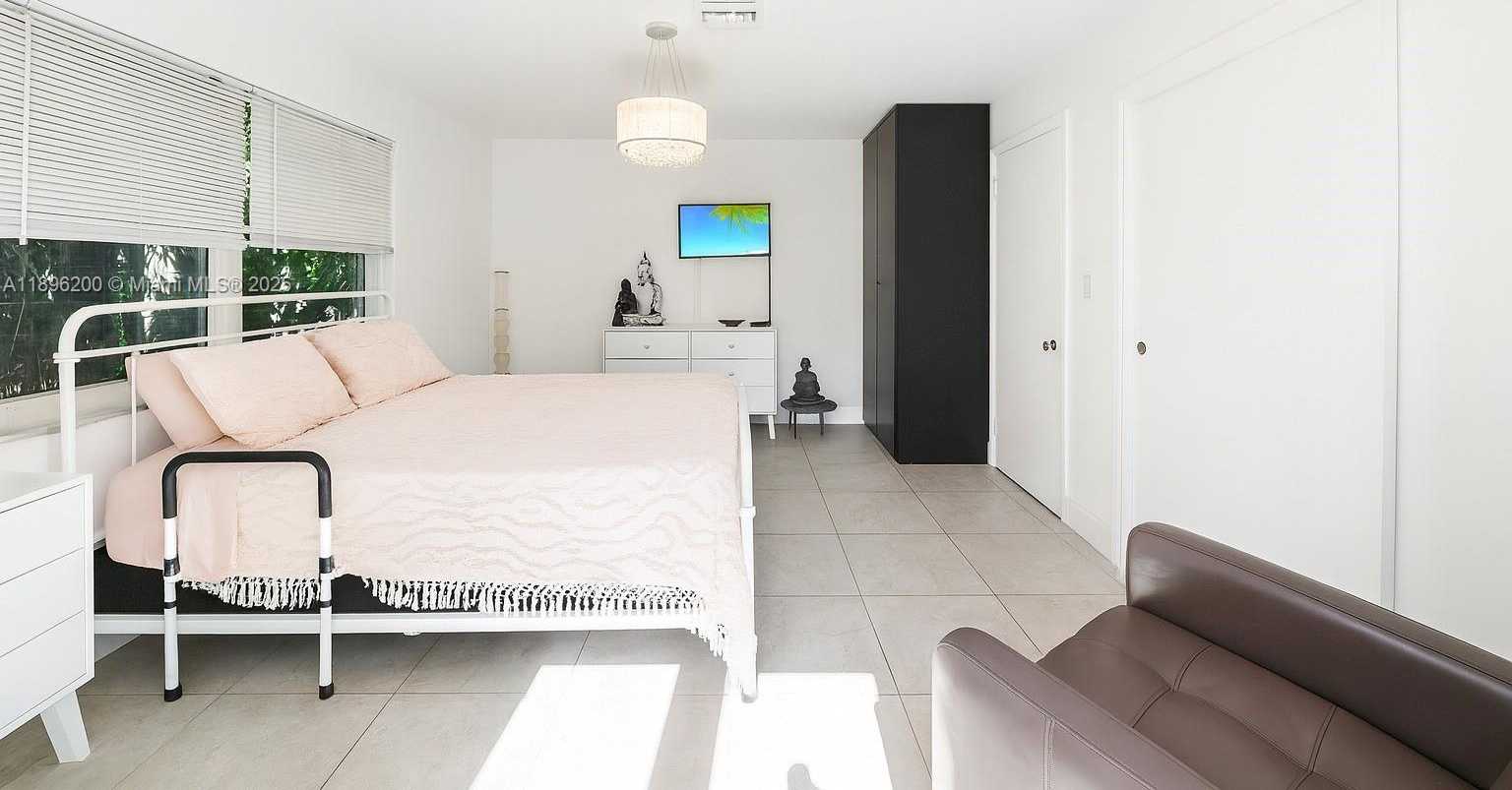 Small Image of 690 NORTH WEST 68TH AVE, Plantation Number 22