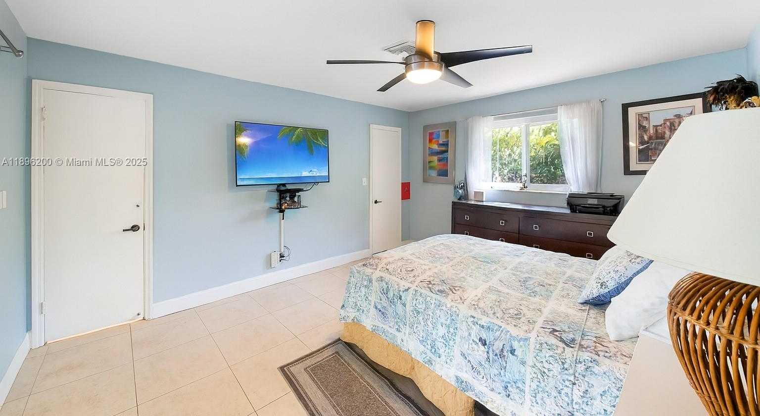 Small Image of 690 NORTH WEST 68TH AVE, Plantation Number 24