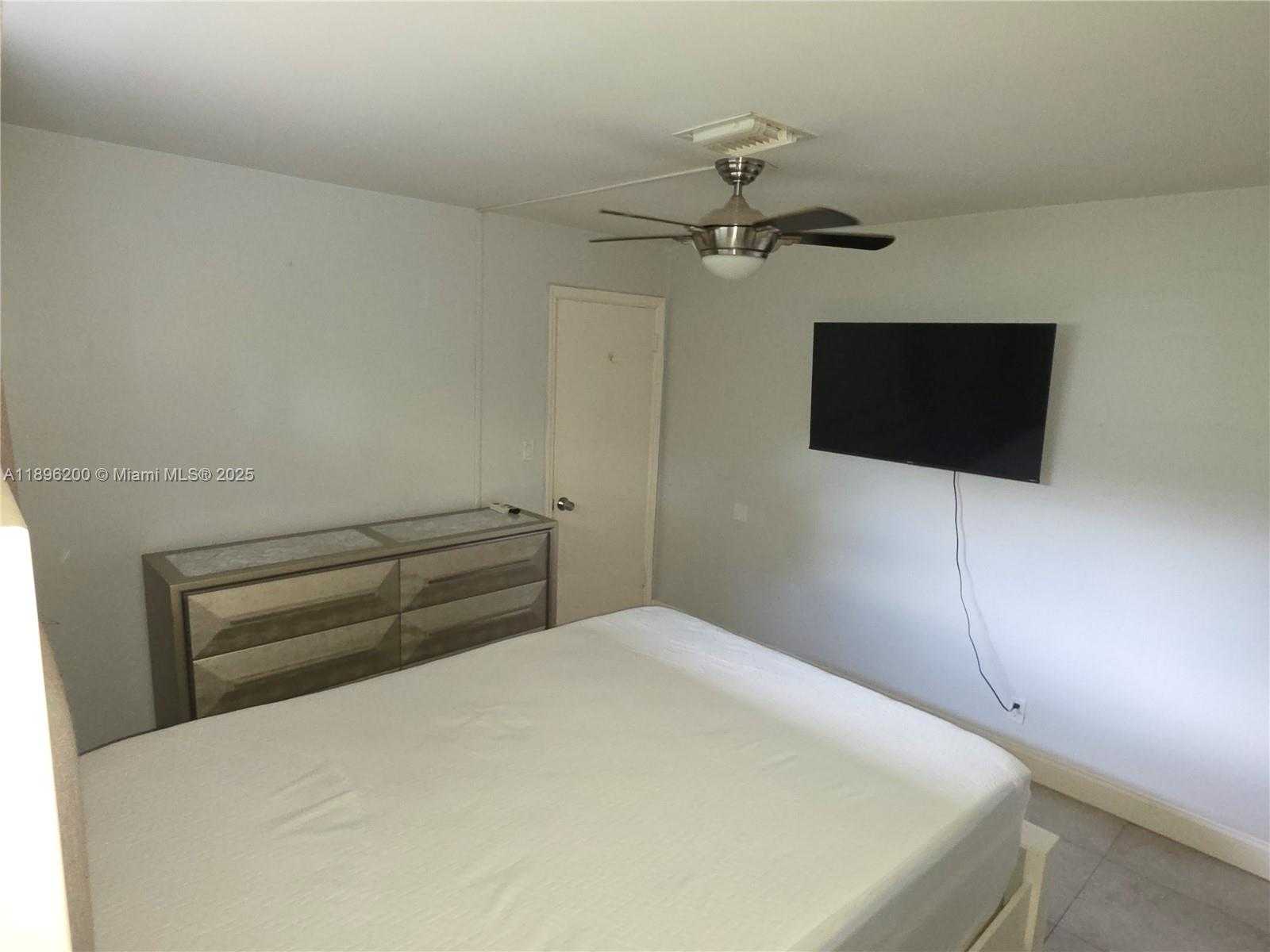 Small Image of 690 NORTH WEST 68TH AVE, Plantation Number 25