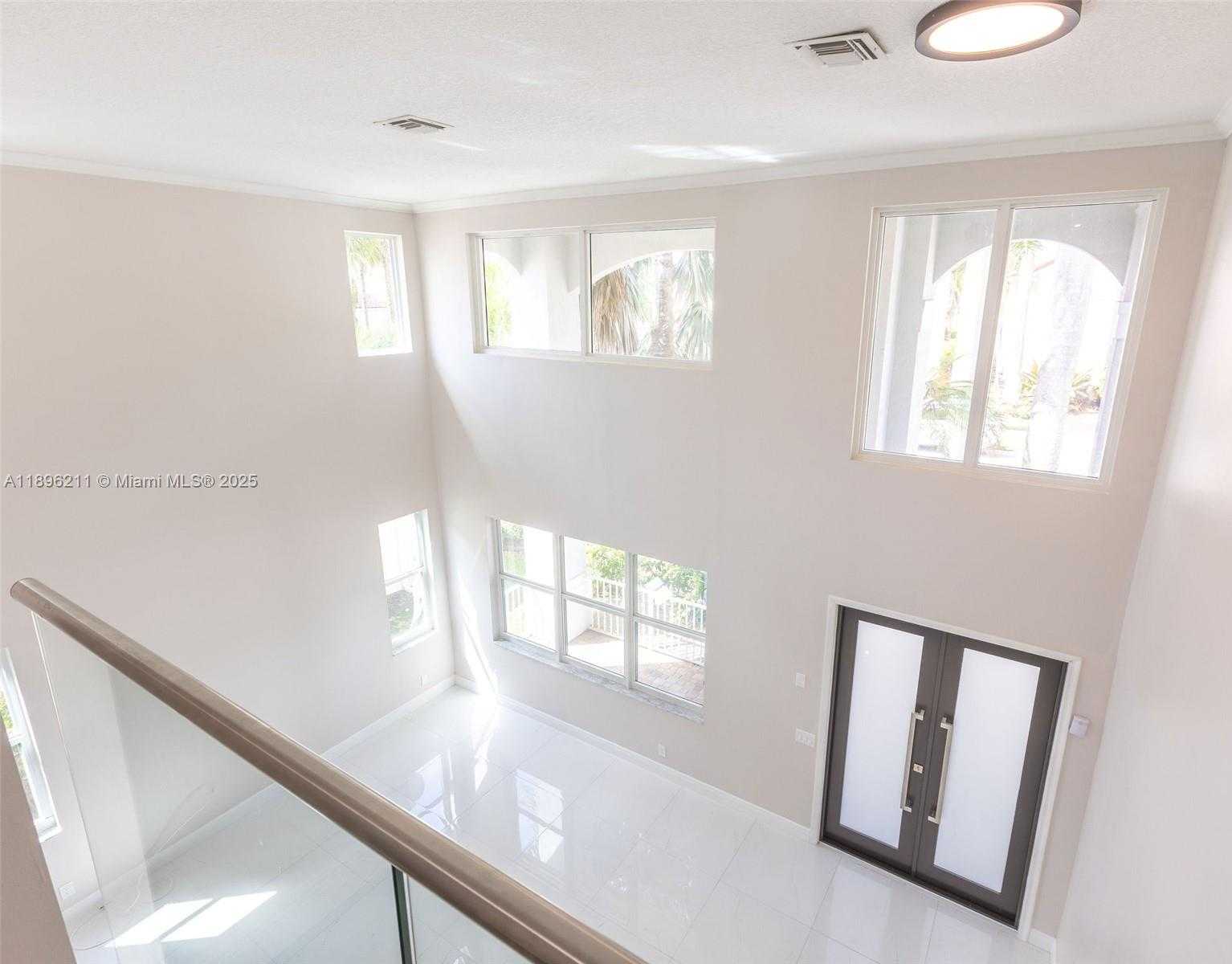 Small Image of 2538 HUNTERS RUN WAY #2538, Weston Number 31