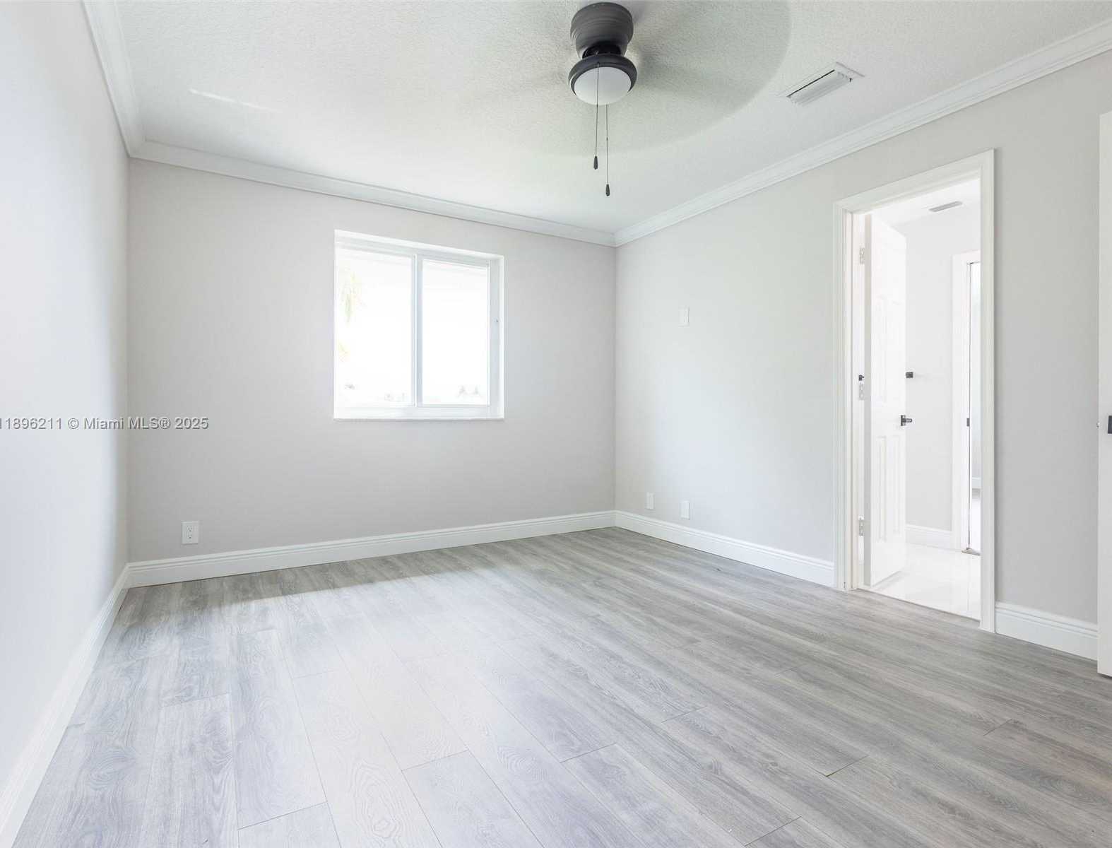 Small Image of 2538 HUNTERS RUN WAY #2538, Weston Number 46