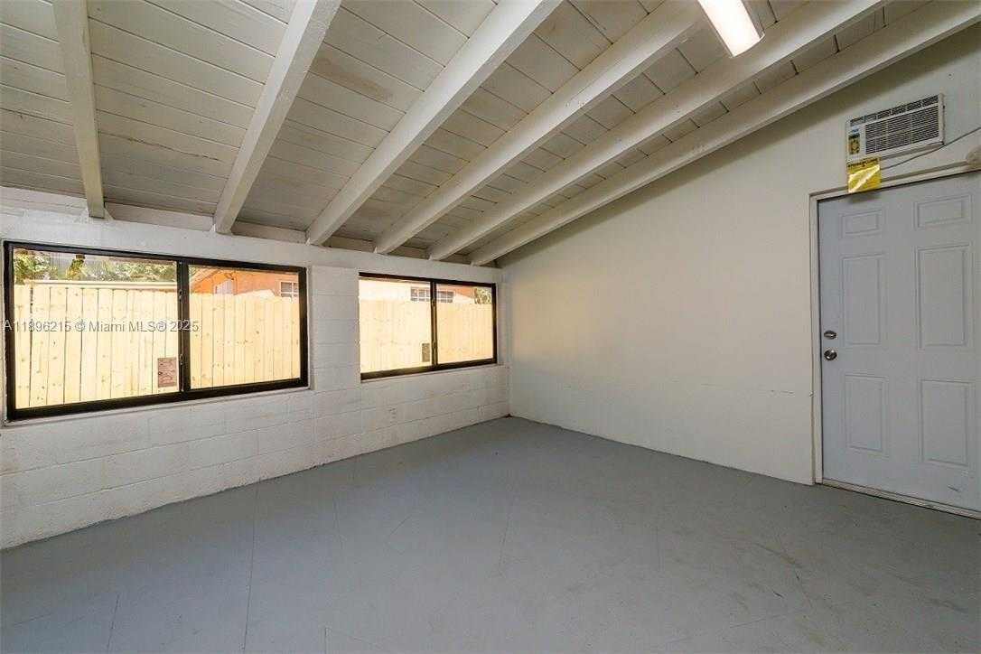 Small Image of 7830 SOUTH WEST 99TH ST, Miami Number 3