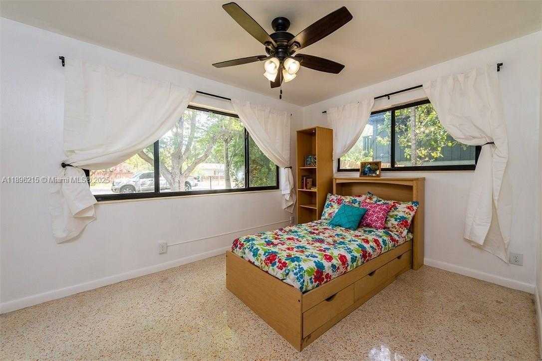 Small Image of 7830 SOUTH WEST 99TH ST, Miami Number 6
